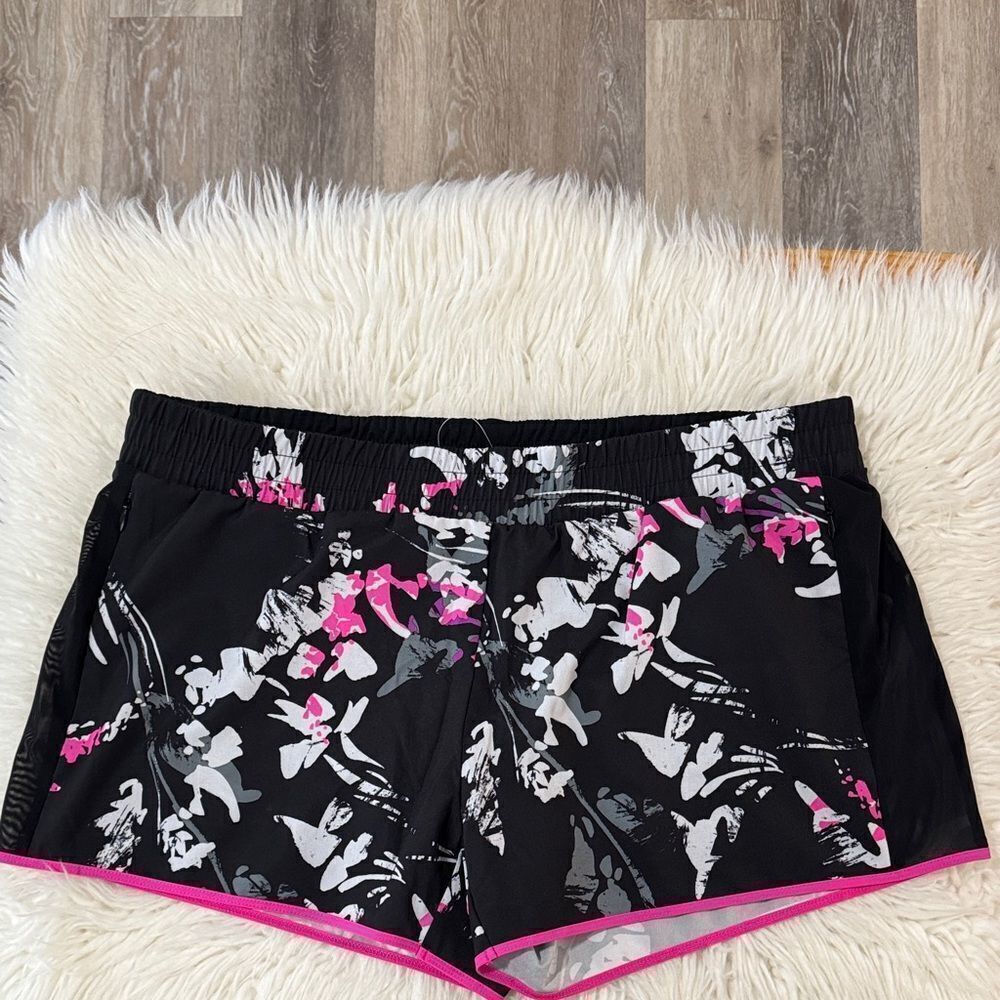 Fabletics Floral Print Women's Shorts.Size XL NWT